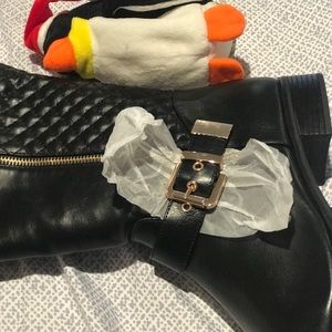 Just fab black quilted boots